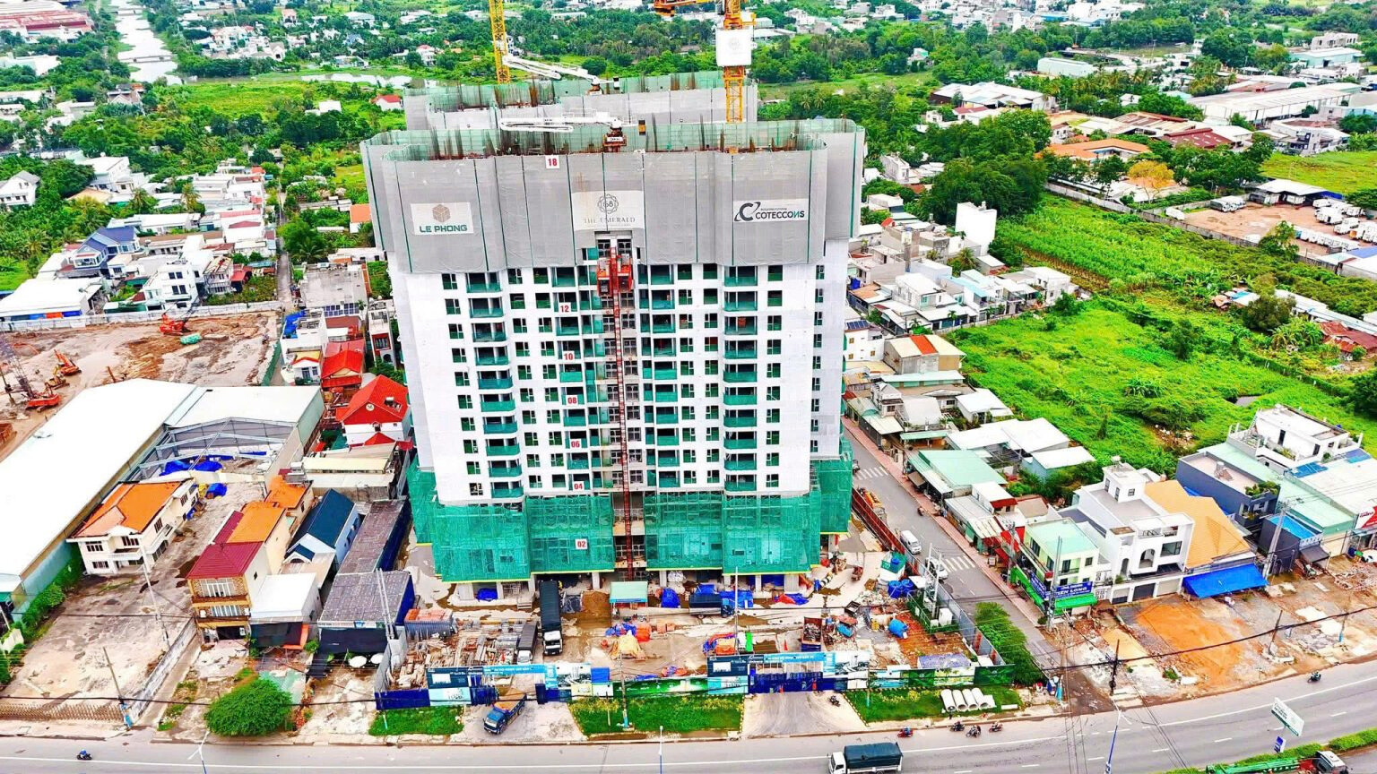 Tiến độ The Emerald 68 (1)